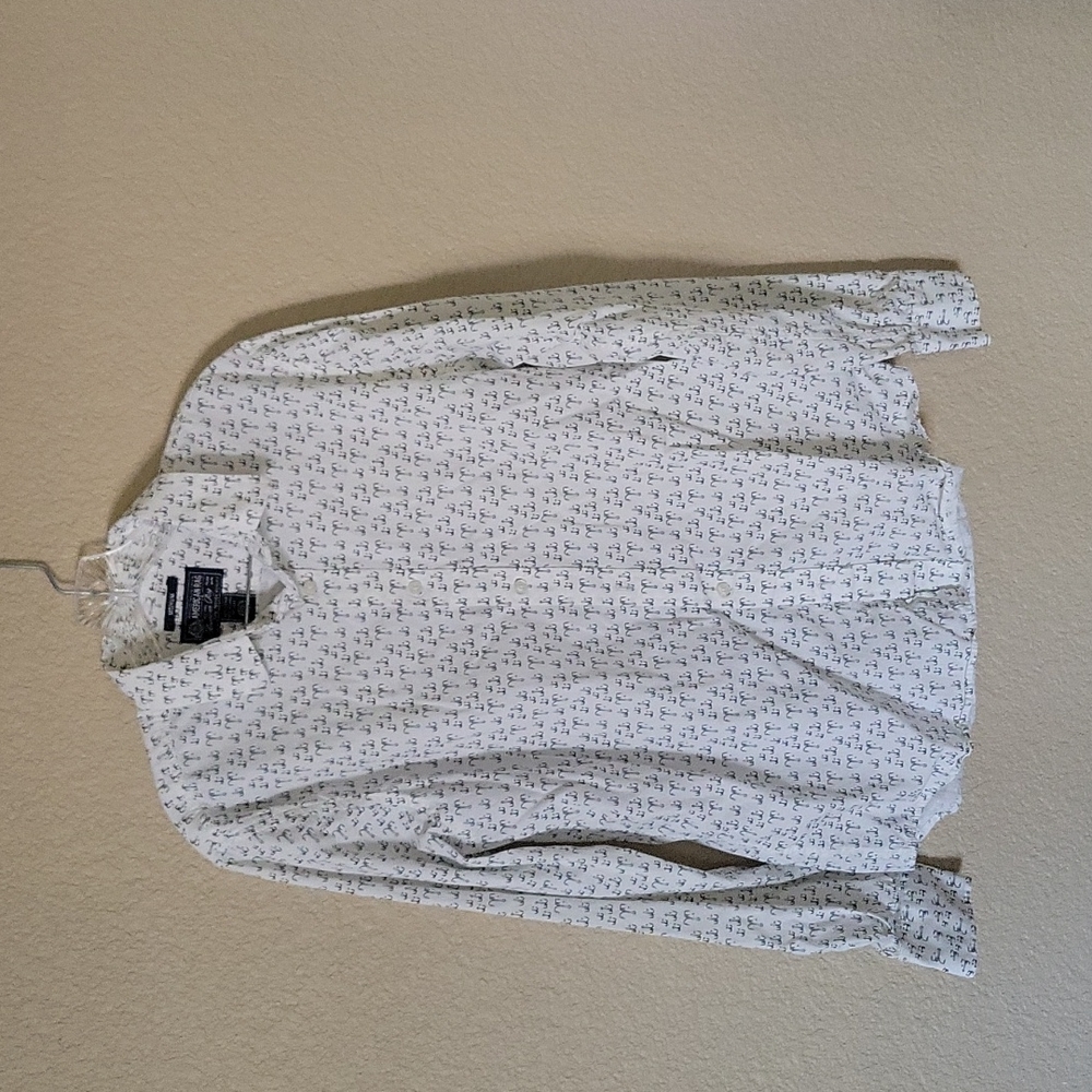 Fish-hook long sleeve button down